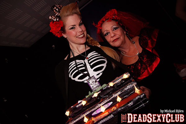 The Dead Sexy Club - A night full of outrageous music, ultra sexy burlesqueacts & funny contests!